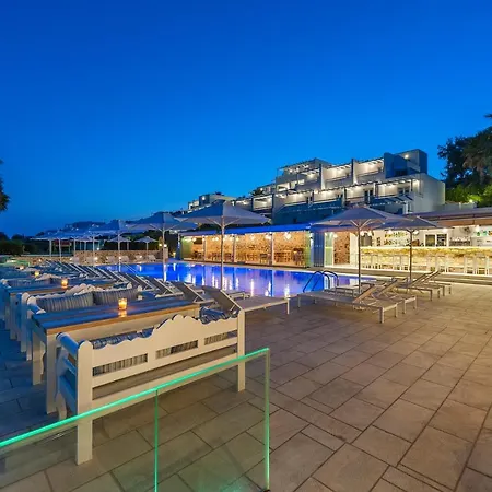 Saint George Отель 4*