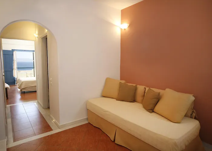 Saint George Hotel 4*